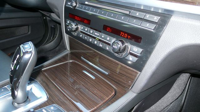 2011 BMW 7 Series 750Li xDrive - 19348062 - 31