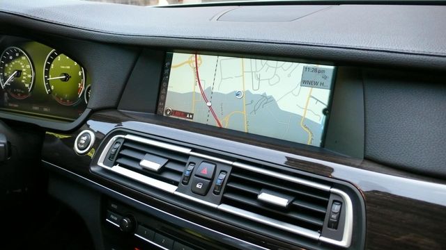 2011 BMW 7 Series 750Li xDrive - 19348062 - 33