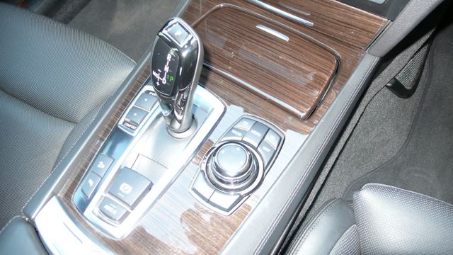 2011 BMW 7 Series 750Li xDrive - 19348062 - 35