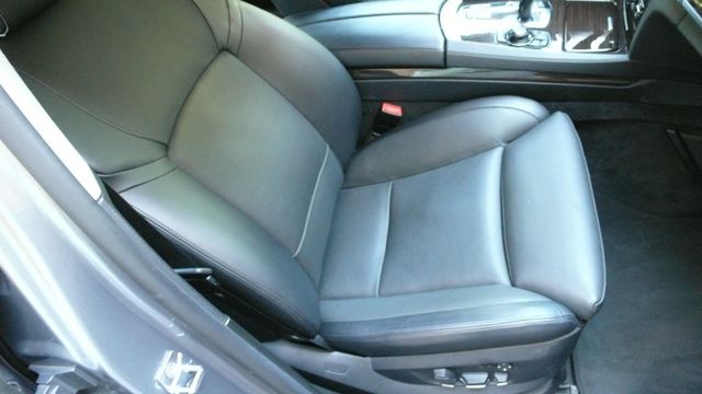 2011 BMW 7 Series 750Li xDrive - 19348062 - 38