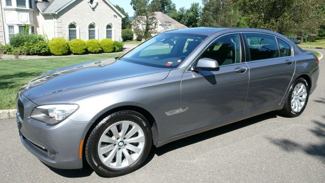 2011 BMW 7 Series 750Li xDrive - 19348062 - 3