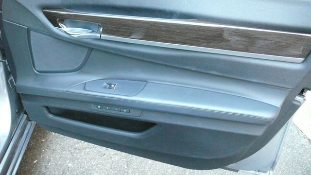 2011 BMW 7 Series 750Li xDrive - 19348062 - 42