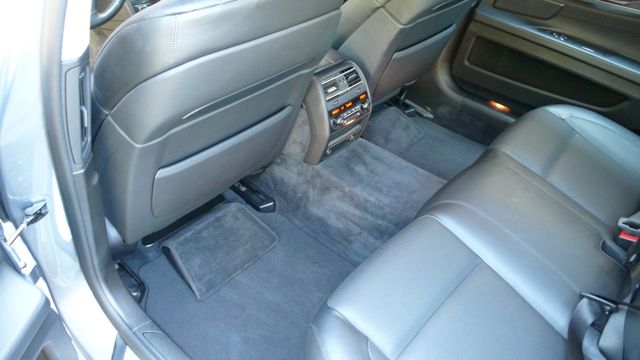 2011 BMW 7 Series 750Li xDrive - 19348062 - 45