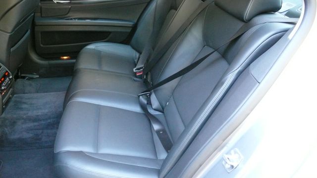 2011 BMW 7 Series 750Li xDrive - 19348062 - 46