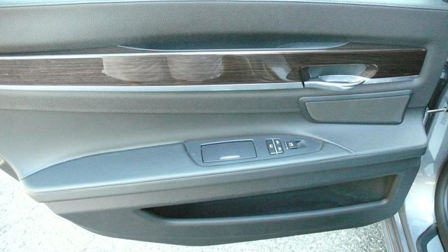 2011 BMW 7 Series 750Li xDrive - 19348062 - 51