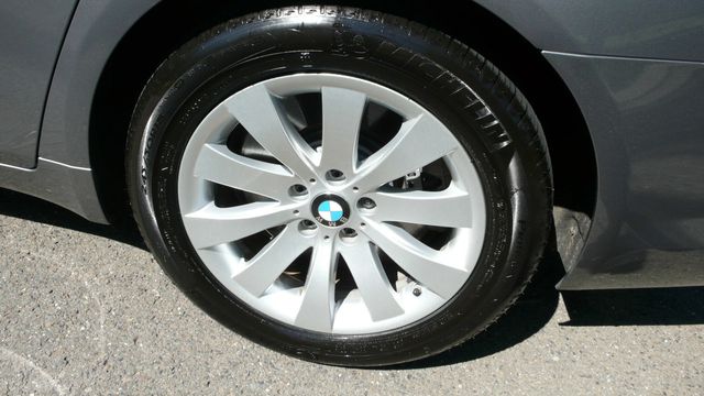 2011 BMW 7 Series 750Li xDrive - 19348062 - 61