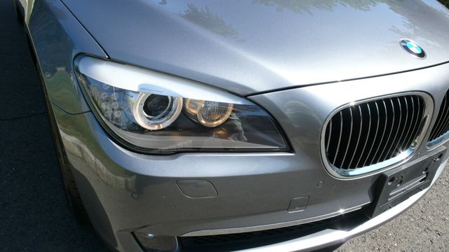 2011 BMW 7 Series 750Li xDrive - 19348062 - 6