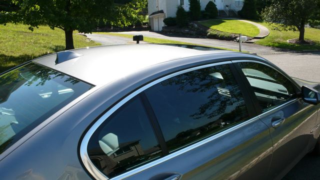 2011 BMW 7 Series 750Li xDrive - 19348062 - 70