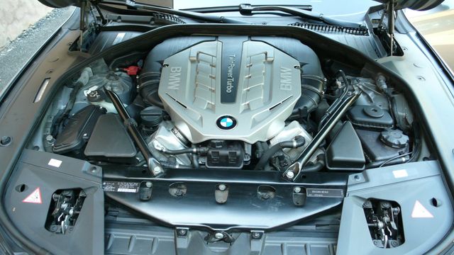 2011 BMW 7 Series 750Li xDrive - 19348062 - 81