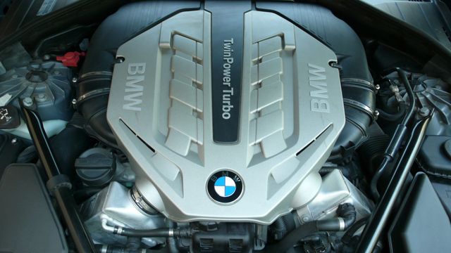 2011 BMW 7 Series 750Li xDrive - 19348062 - 82