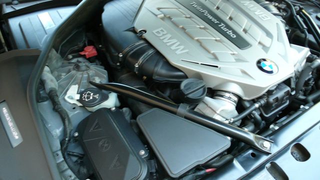 2011 BMW 7 Series 750Li xDrive - 19348062 - 83