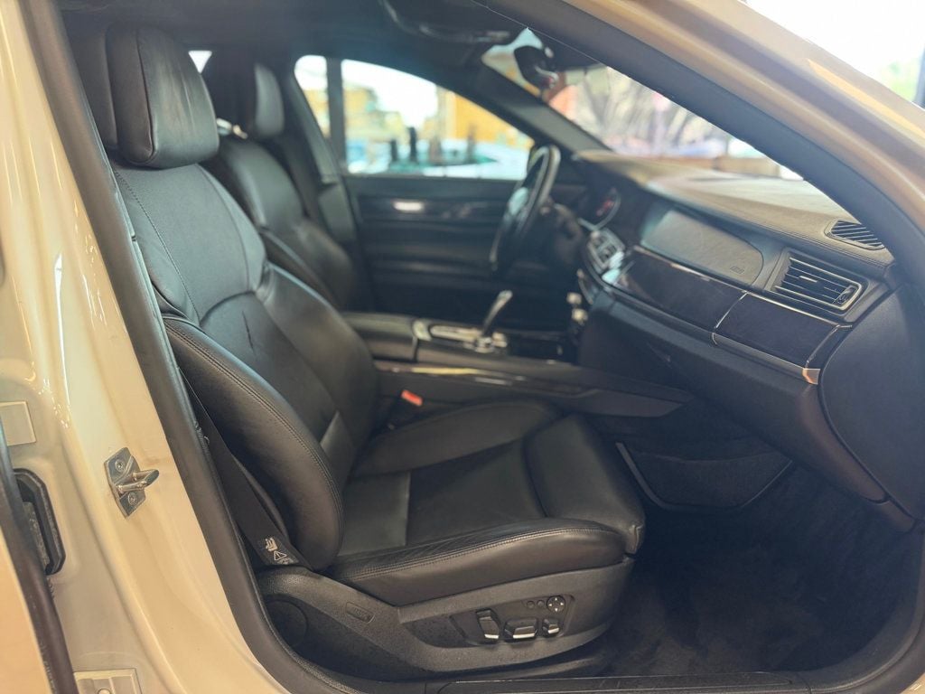 2011 BMW 7 Series Alpina - 22895343 - 20