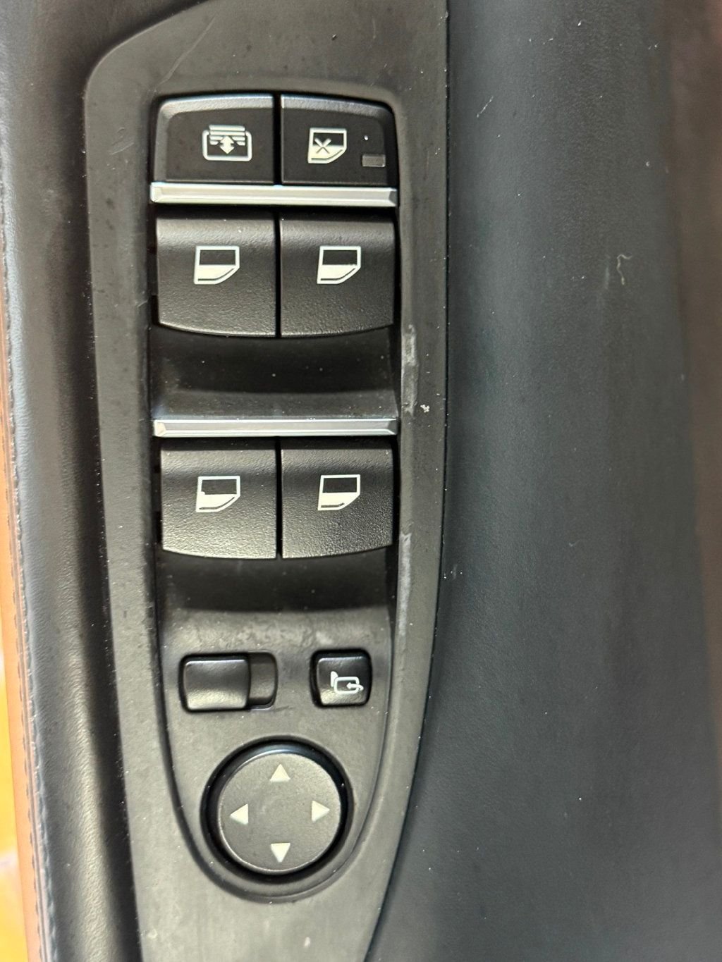 2011 BMW 7 Series Alpina - 22895343 - 25