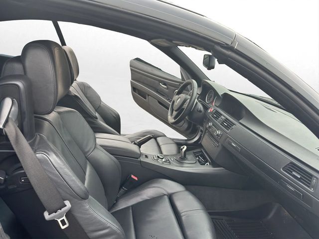 2011 BMW M3 HARDTOP CONVERTIBLE, V8 ENGINE, SPOILER, BLACKOUT WHEELS & MORE! - 22920860 - 19