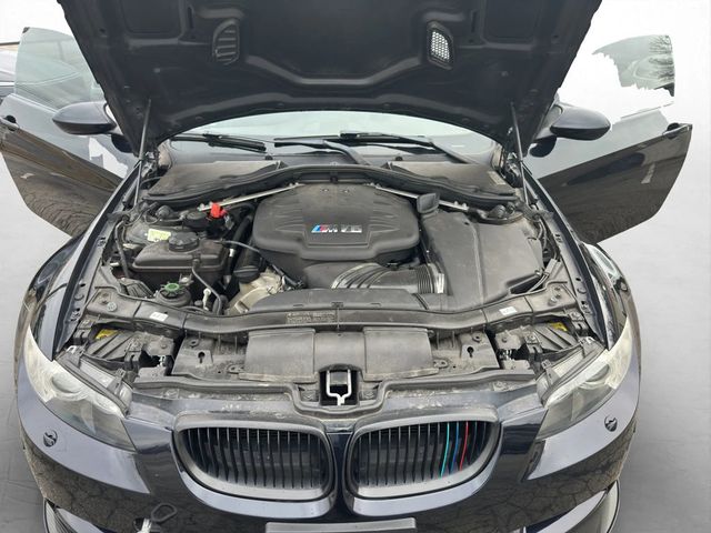 2011 BMW M3 HARDTOP CONVERTIBLE, V8 ENGINE, SPOILER, BLACKOUT WHEELS & MORE! - 22920860 - 24