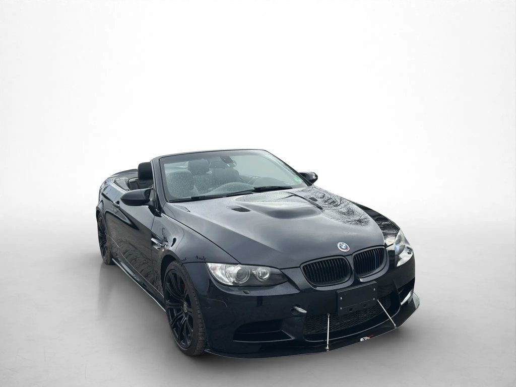 2011 BMW M3 HARDTOP CONVERTIBLE, V8 ENGINE, SPOILER, BLACKOUT WHEELS & MORE! - 22920860 - 31