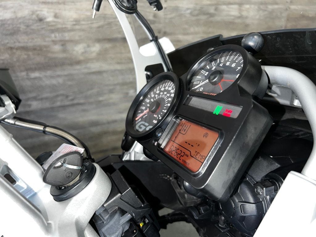 2011 BMW R 1200 GS One Owner! - 22832751 - 8