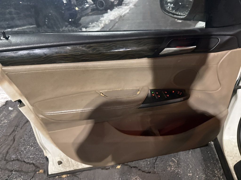 2011 BMW X3 28i - 22958031 - 8