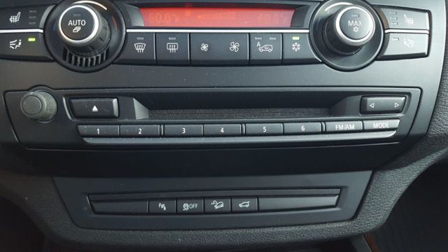 2011 BMW X5 35i - 18842394 - 20