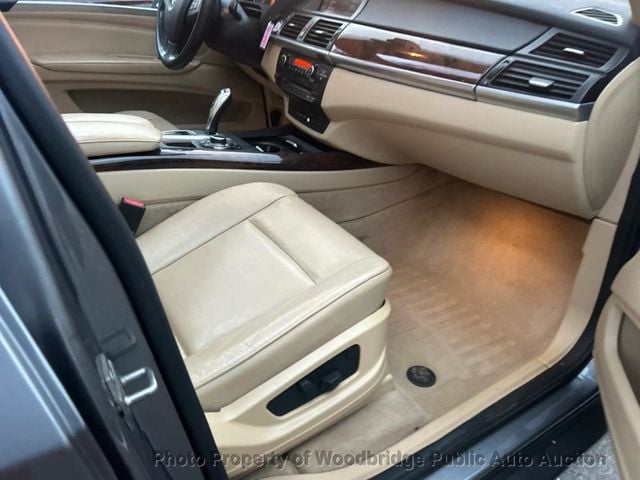 2011 BMW X5 35i - 22960414 - 6