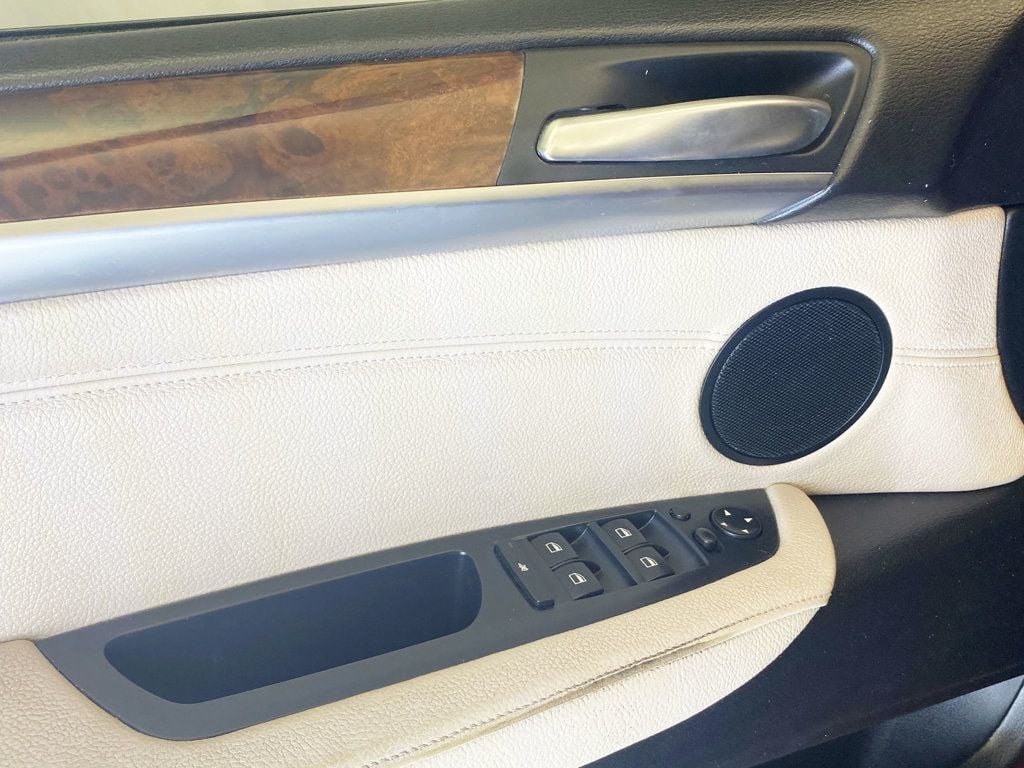 2011 BMW X5 35i - 22884032 - 15