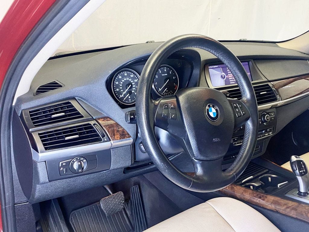 2011 BMW X5 35i - 22884032 - 20
