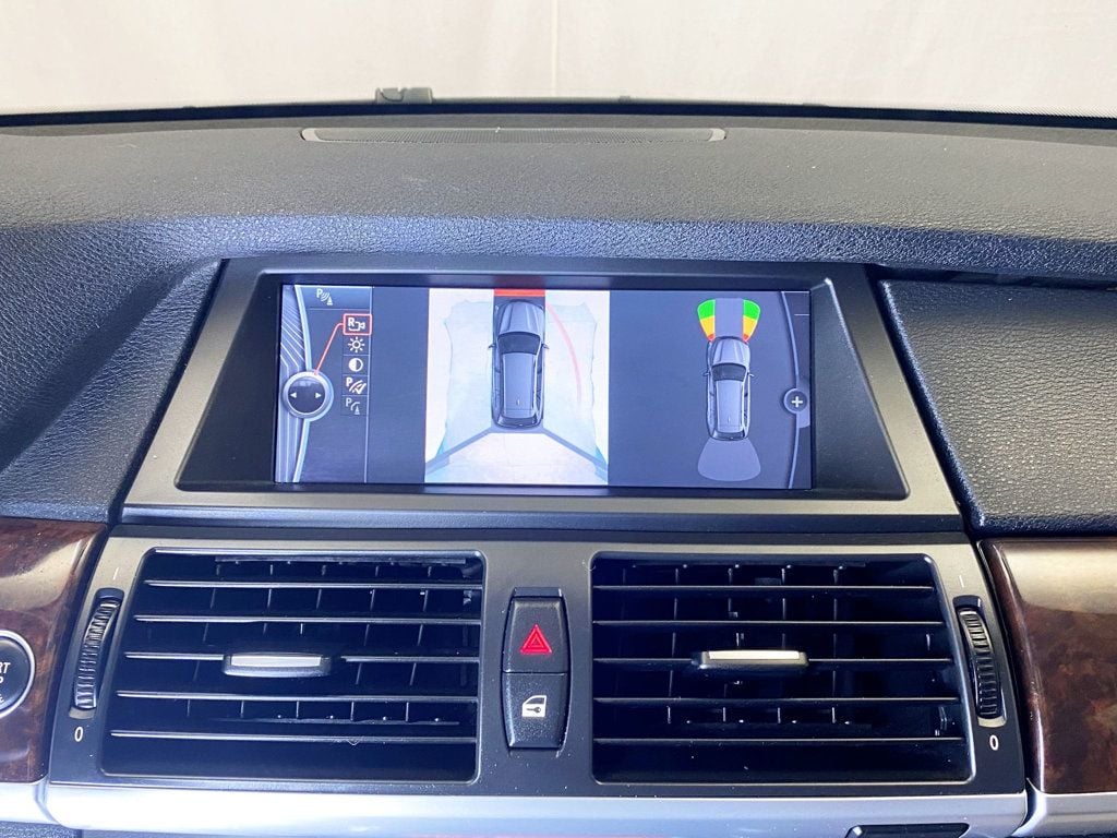 2011 BMW X5 35i - 22884032 - 29