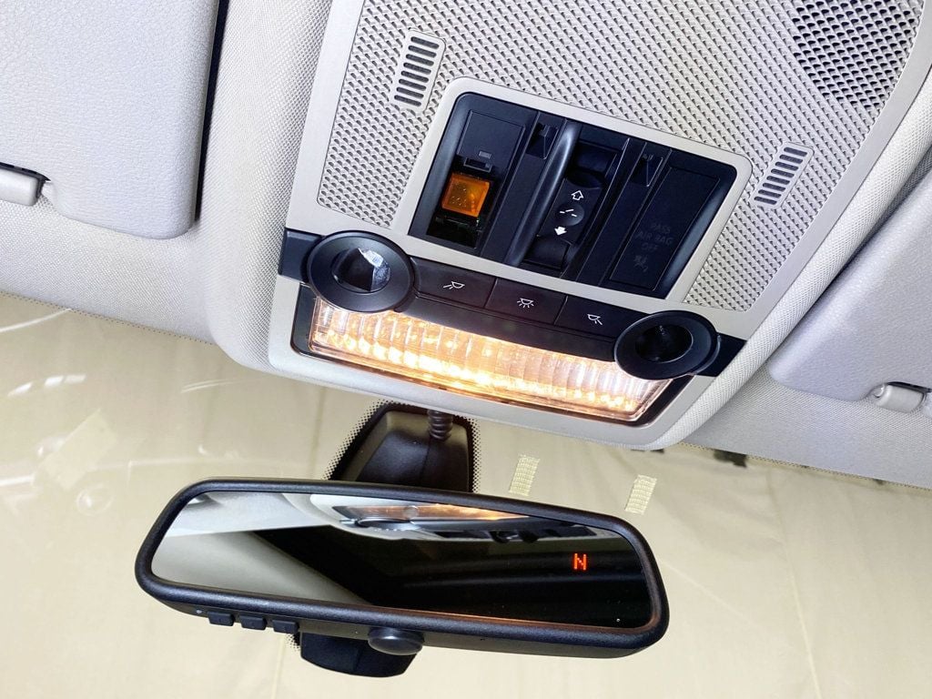 2011 BMW X5 35i - 22884032 - 36