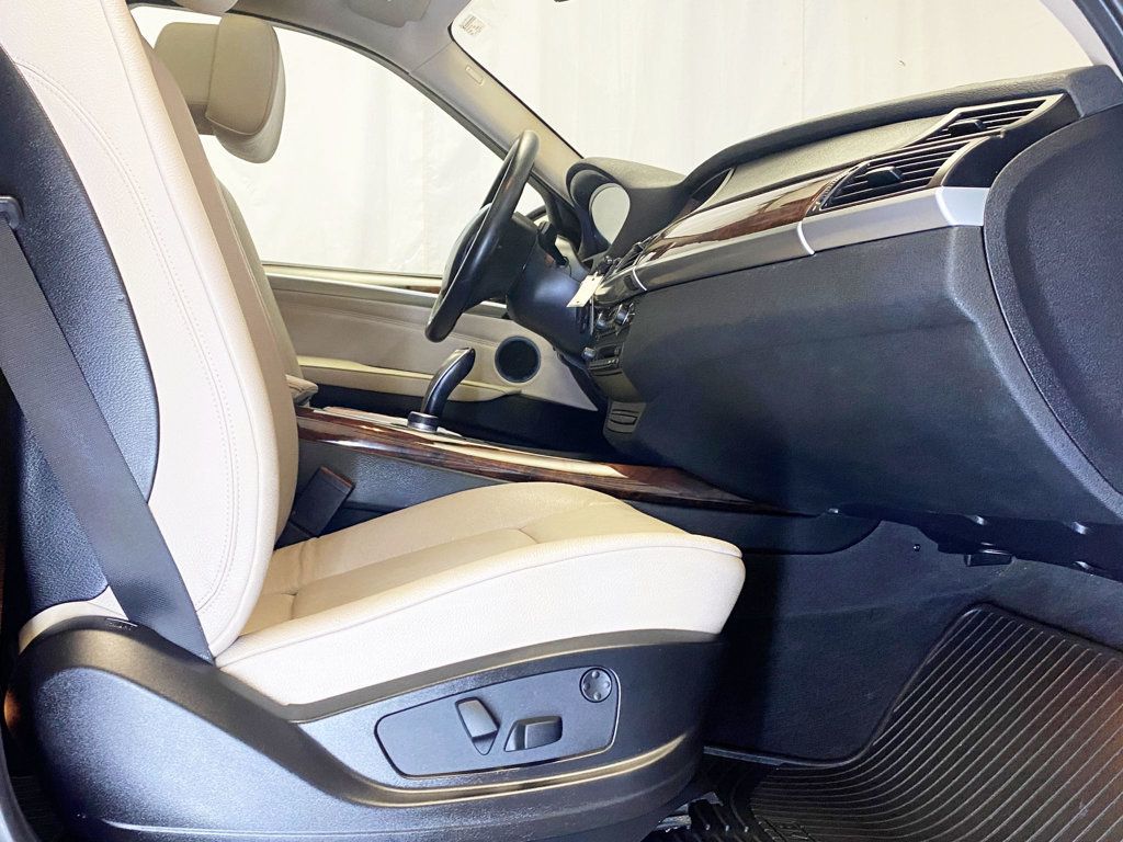 2011 BMW X5 35i - 22884032 - 40