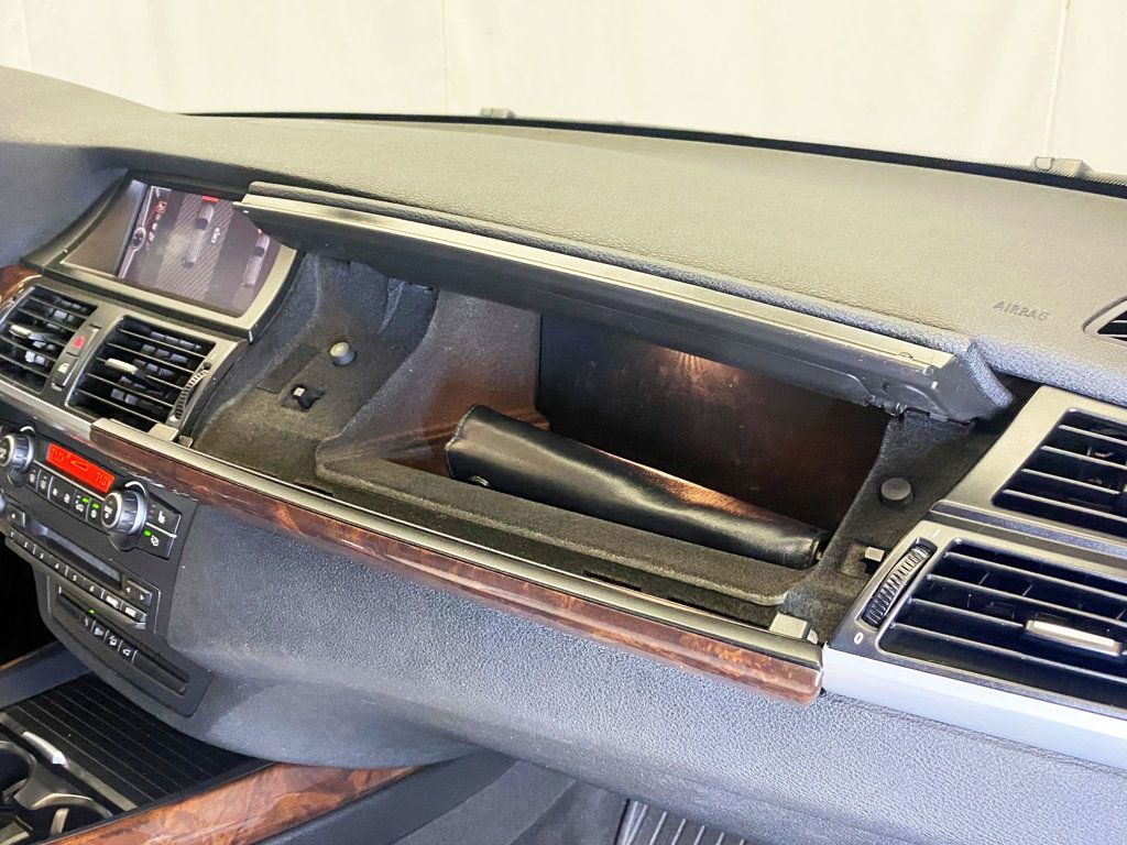 2011 BMW X5 35i - 22884032 - 43
