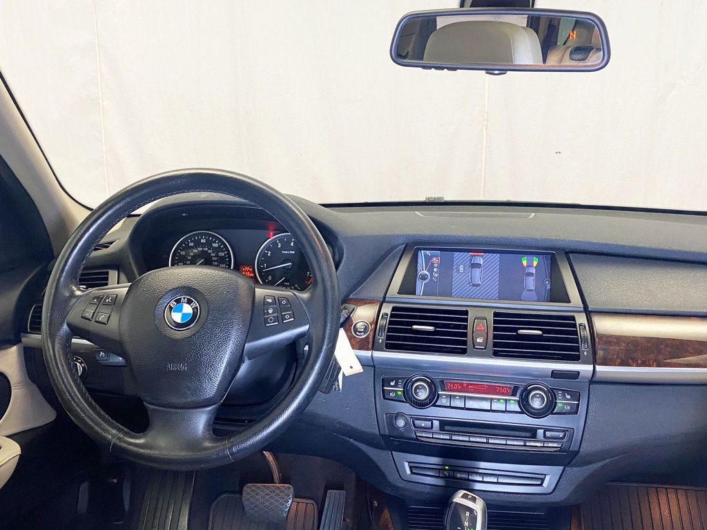 2011 BMW X5 35i - 22884032 - 44