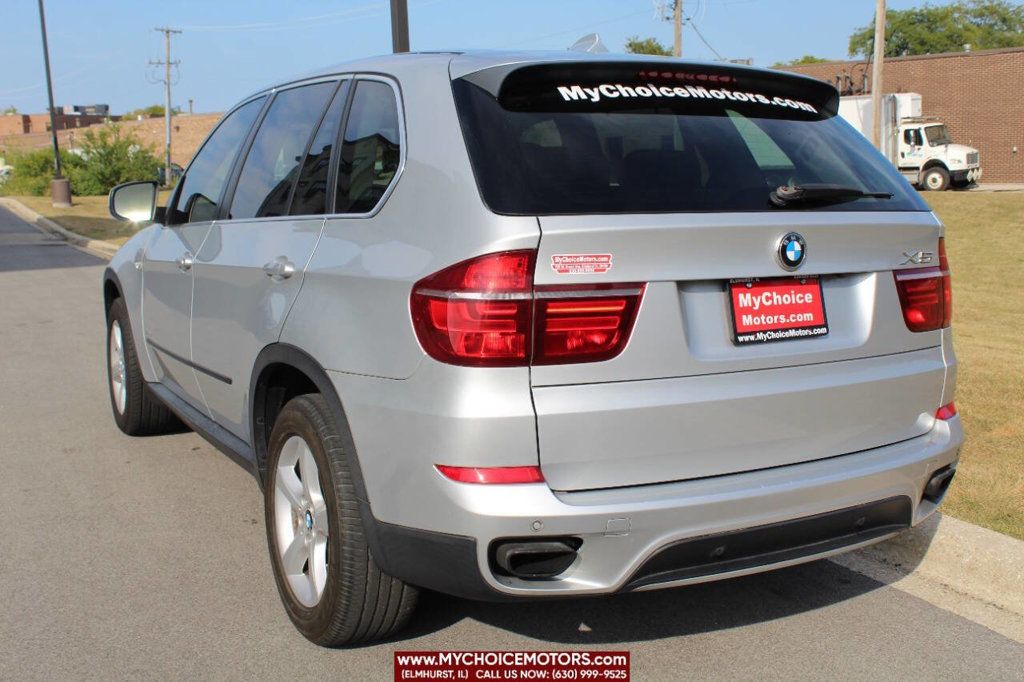 2011 BMW X5 50i - 22597763 - 2