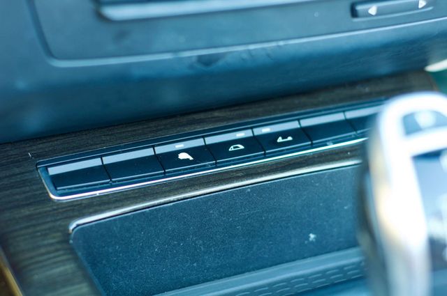 2011 BMW Z4 MSRP$74620/Z4/Roadster/S-Drive35/ComfortAccessEntry/NAV - 22983272 - 29