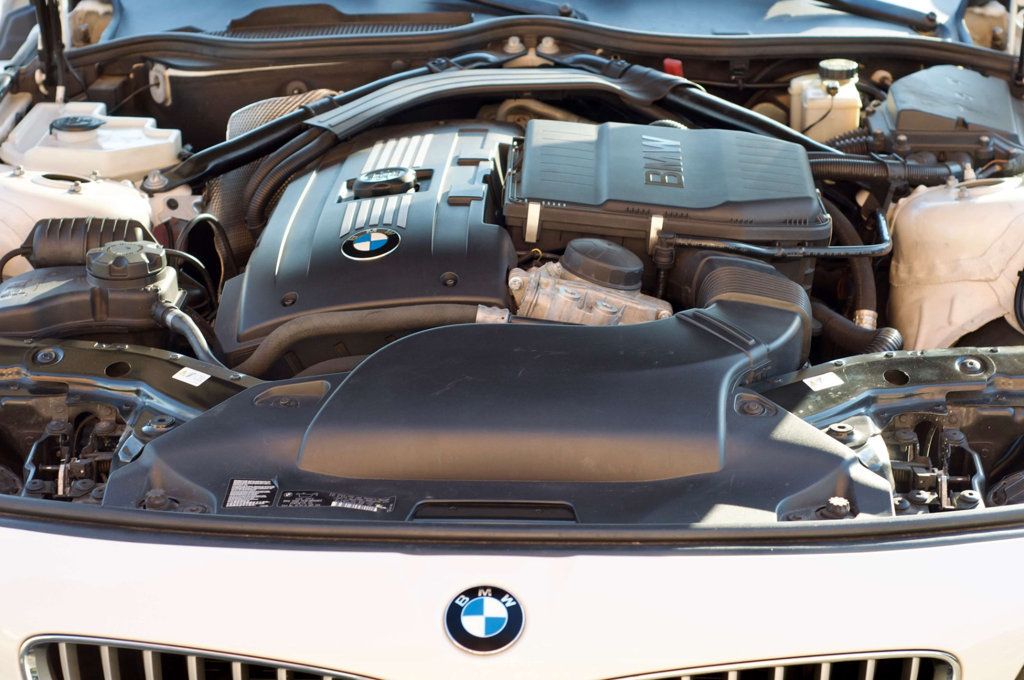 2011 BMW Z4 MSRP$74620/Z4/Roadster/S-Drive35/ComfortAccessEntry/NAV - 22983272 - 42