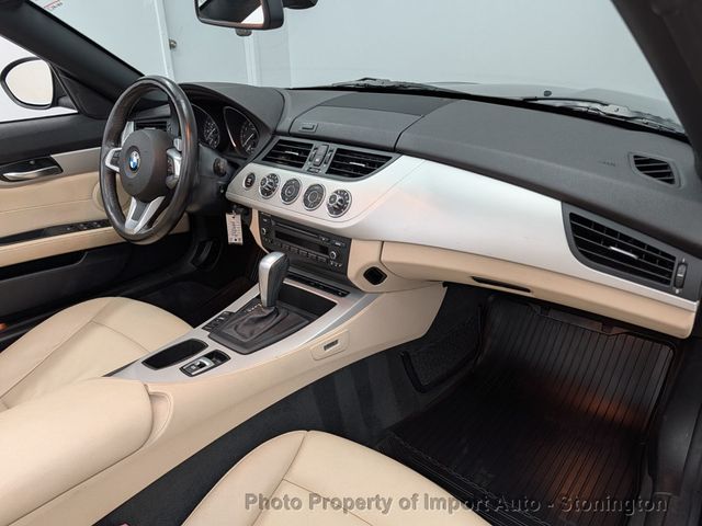 2011 BMW Z4 Roadster sDrive30i - 22973909 - 12