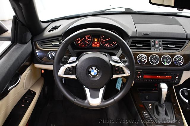 2011 BMW Z4 Roadster sDrive30i - 23059349 - 16