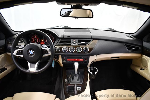 2011 BMW Z4 Roadster sDrive30i - 23059349 - 17