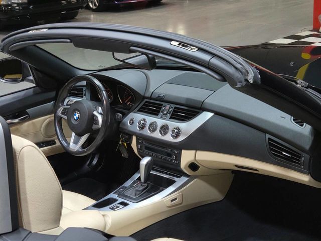 2011 BMW Z4 Roadster sDrive30i - 22985489 - 13