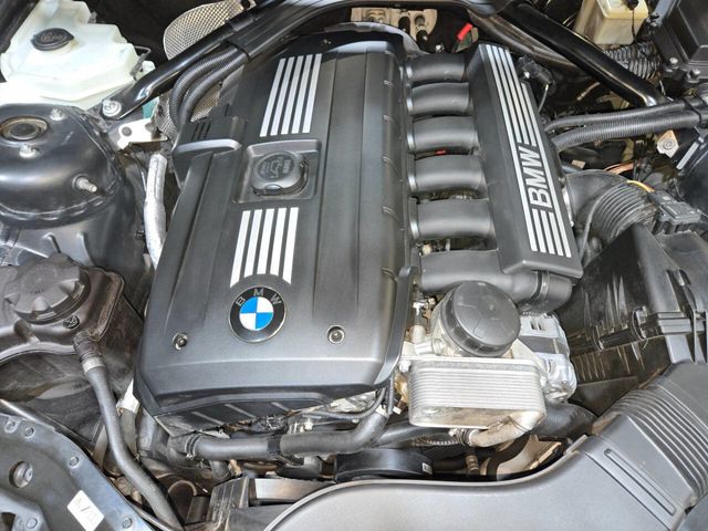 2011 BMW Z4 Roadster sDrive30i - 22985489 - 27