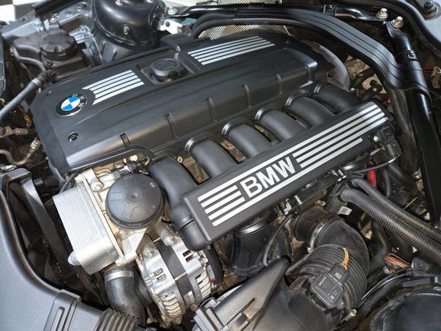 2011 BMW Z4 Roadster sDrive30i - 22985489 - 29