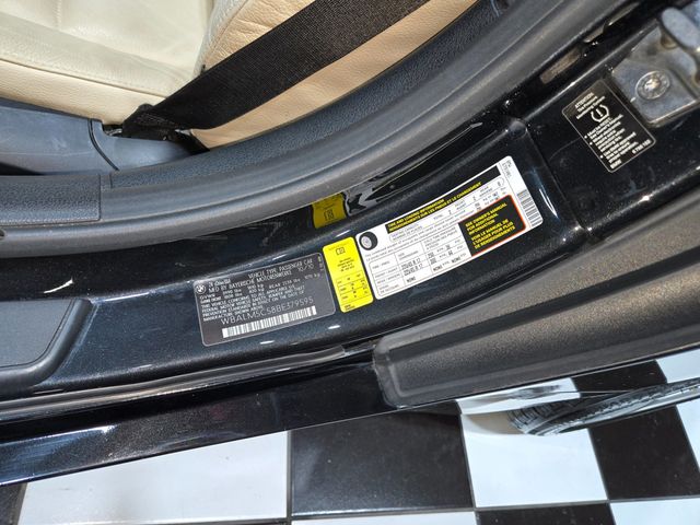 2011 BMW Z4 Roadster sDrive30i - 22985489 - 63