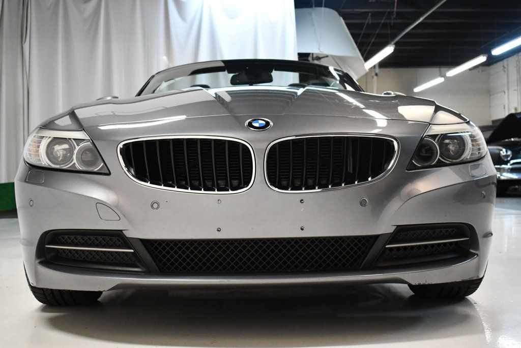 2011 BMW Z4 Roadster sDrive30i - 22380671 - 18