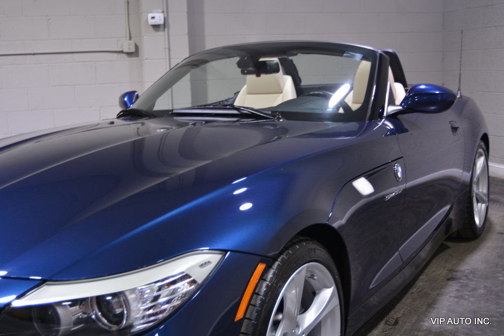 2011 BMW Z4 Roadster sDrive30i - 22562225 - 11