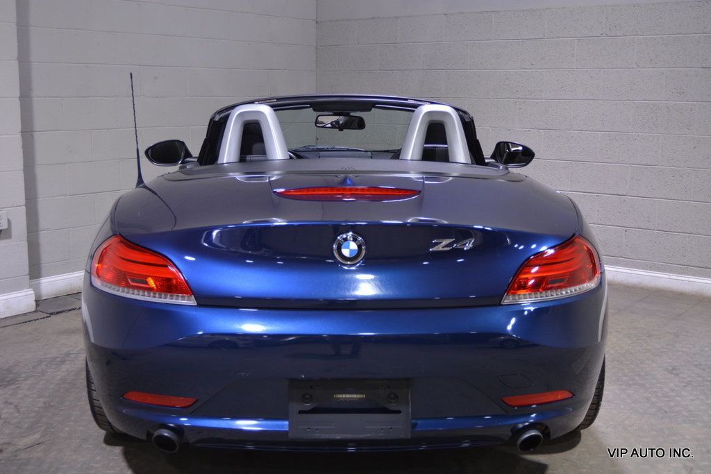 2011 BMW Z4 Roadster sDrive35i - 22781494 - 11