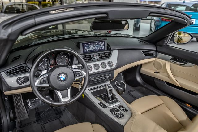 2011 BMW Z4 Z4 sDRIVE 35i BLACK ON BEIGE TURBO HARD TOP CONVERTIBLE  - 23036510 - 29