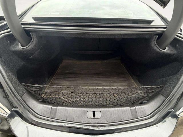 2011 Buick LaCrosse 4dr Sedan CXL AWD - 22970613 - 19