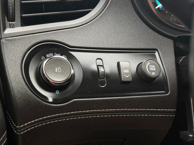 2011 Buick LaCrosse 4dr Sedan CXL AWD - 22970613 - 35