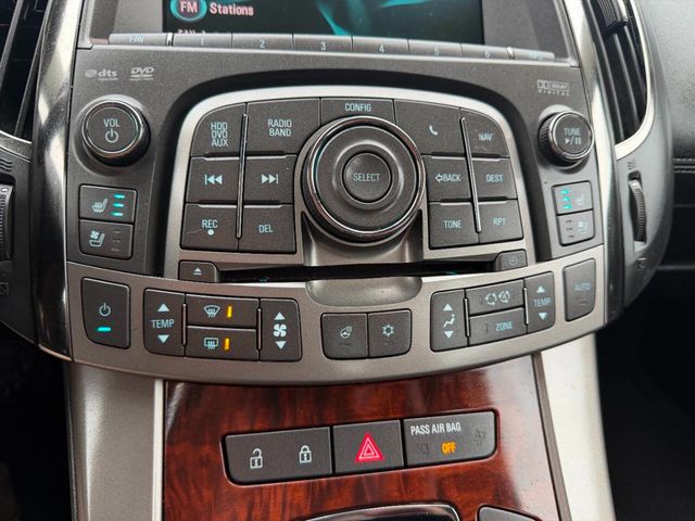 2011 Buick LaCrosse 4dr Sedan CXL AWD - 22970613 - 40