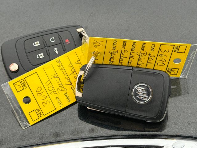 2011 Buick LaCrosse 4dr Sedan CXL AWD - 22970613 - 50