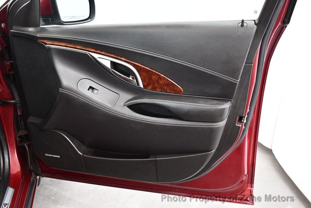 2011 Buick LaCrosse 4dr Sedan CXS - 22397357 - 21